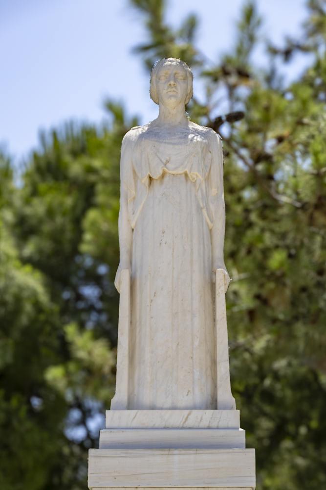 Oorlogsmonument Neapoli #6