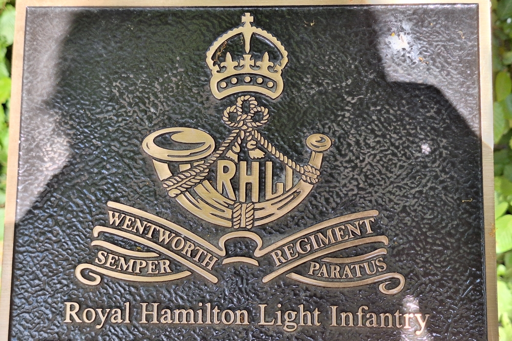 Gedenkteken Royal Hamilton Light Infantry  #8