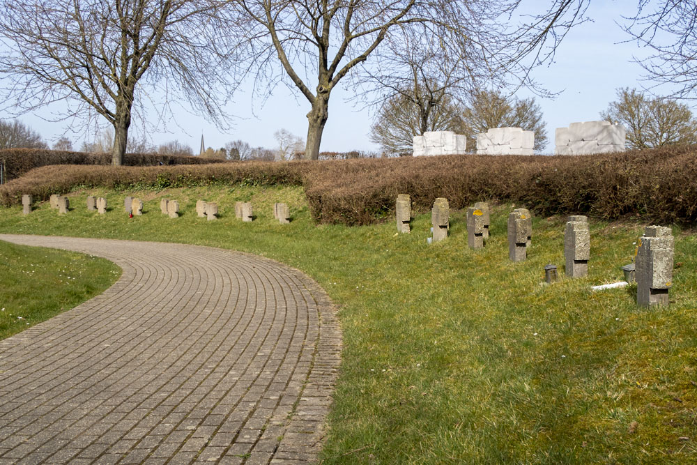 Duitse Oorlogsgraven Inden/Altdorf #2