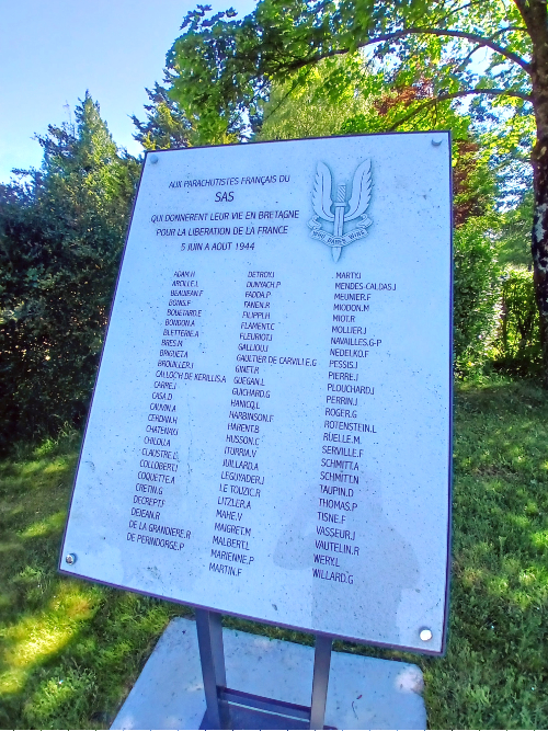 SAS Paratroopers Museum en Monument Plumelec #2