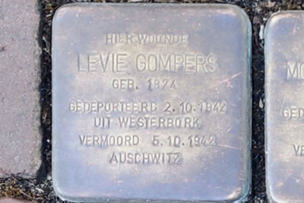 Stumbling Stones Lange Groenendaal 84 #3