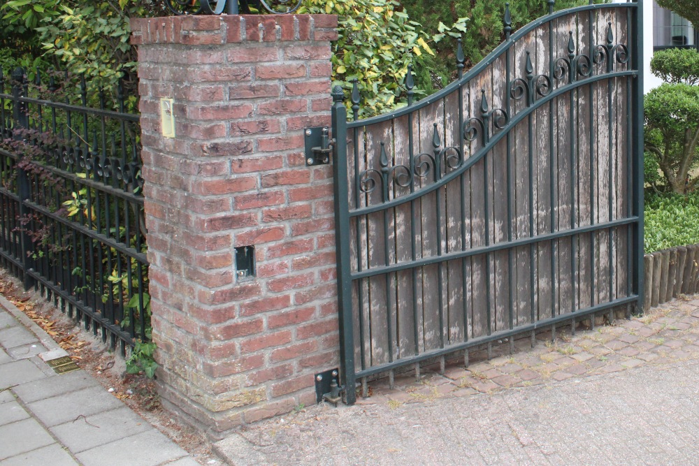 Stumbling Stones Rembrandtlaan 16 #4