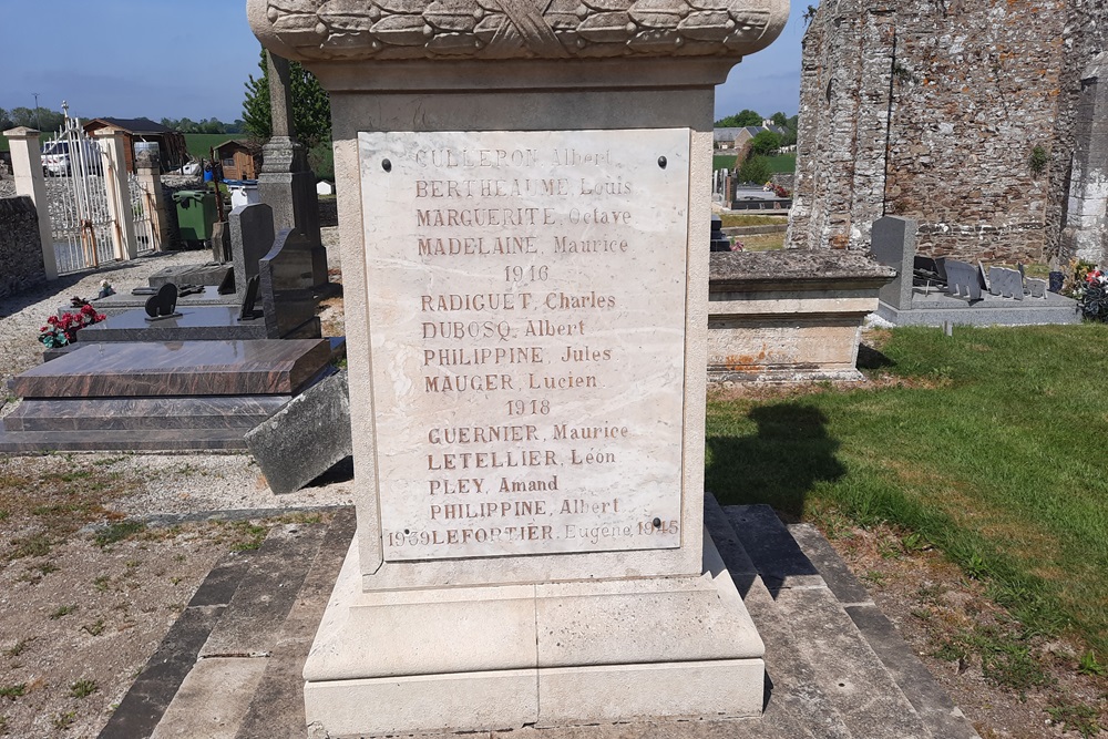 War Memorial Cahagnolles #4