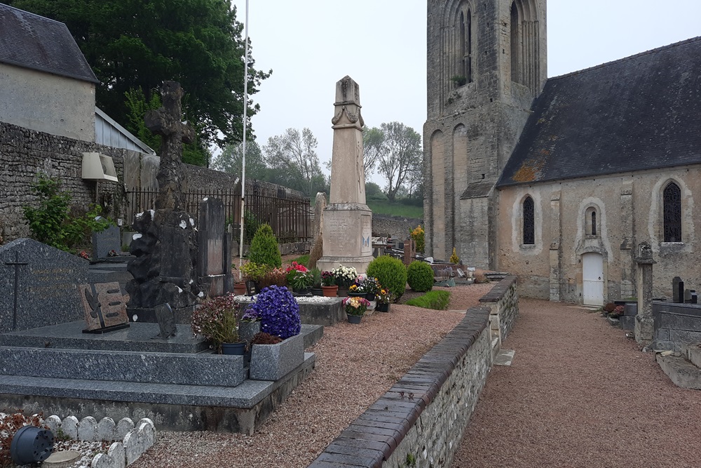 War Memorial Aure Sur Mer #3