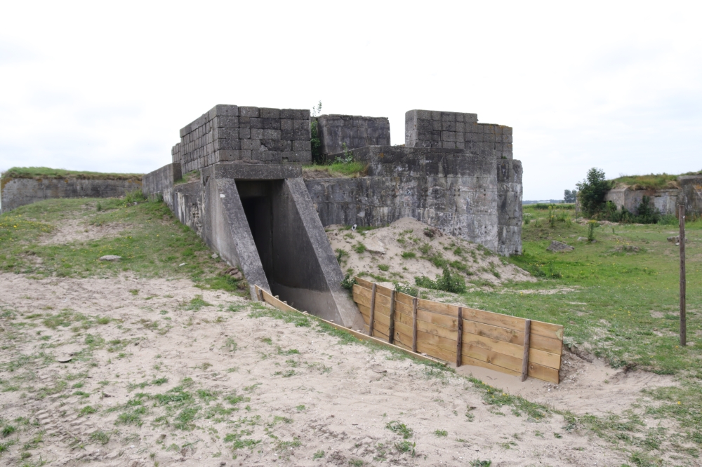 Fliegerhorst Bergen: W.N.4 - Küver 441 Bunker (A25)