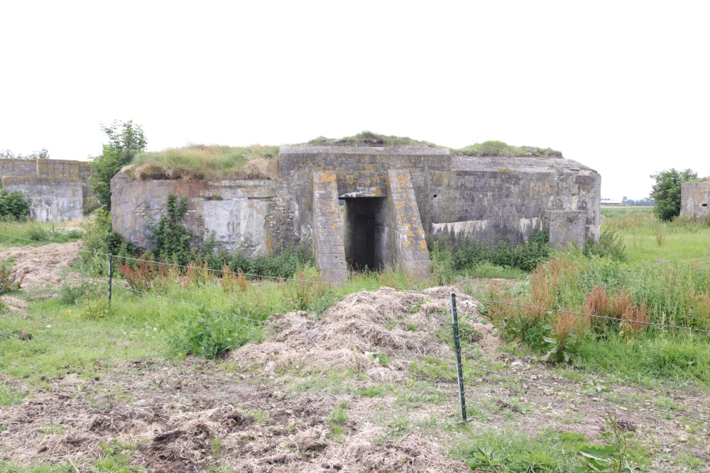 Fliegerhorst Bergen: W.N.4 - Küver 452b Bunker (A28)