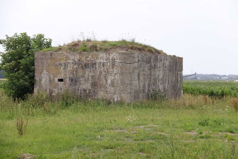 Fliegerhorst Bergen: W.N.4 - Küver MG35 Bunker (A29)
