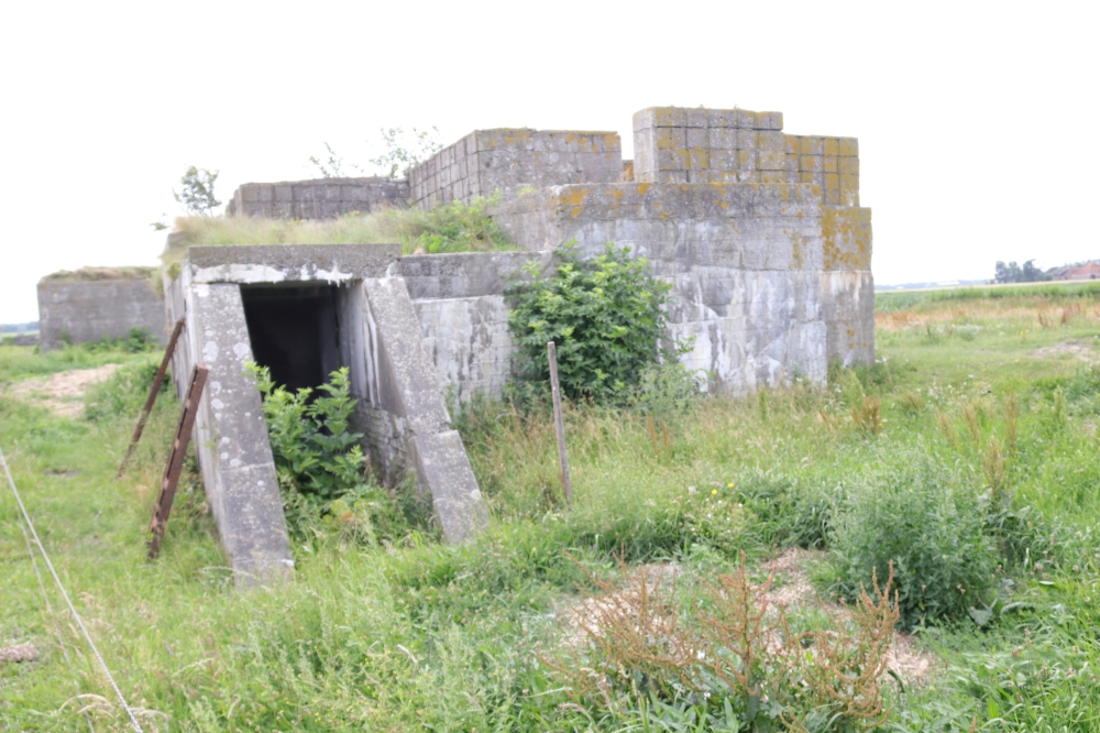 Fliegerhorst Bergen: W.N.4 - Küver 441 Bunker (A22) #2