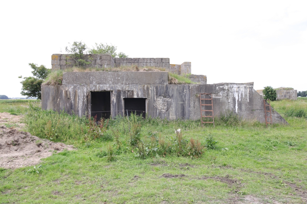 Fliegerhorst Bergen: W.N.4 - Küver 441 Bunker (A22) #3