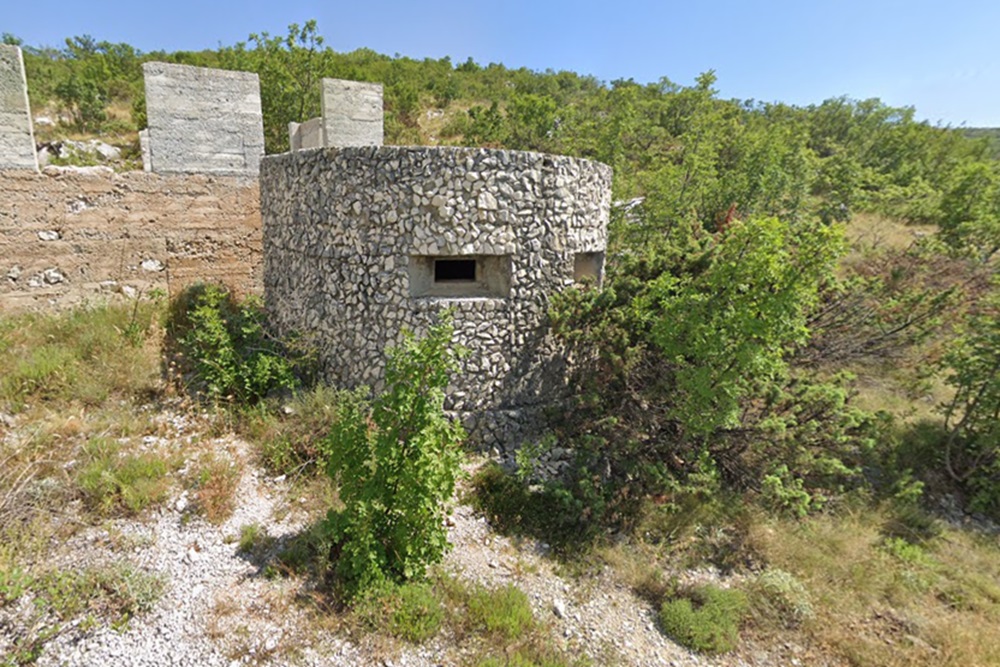 Italian Bunker - Blaca 7