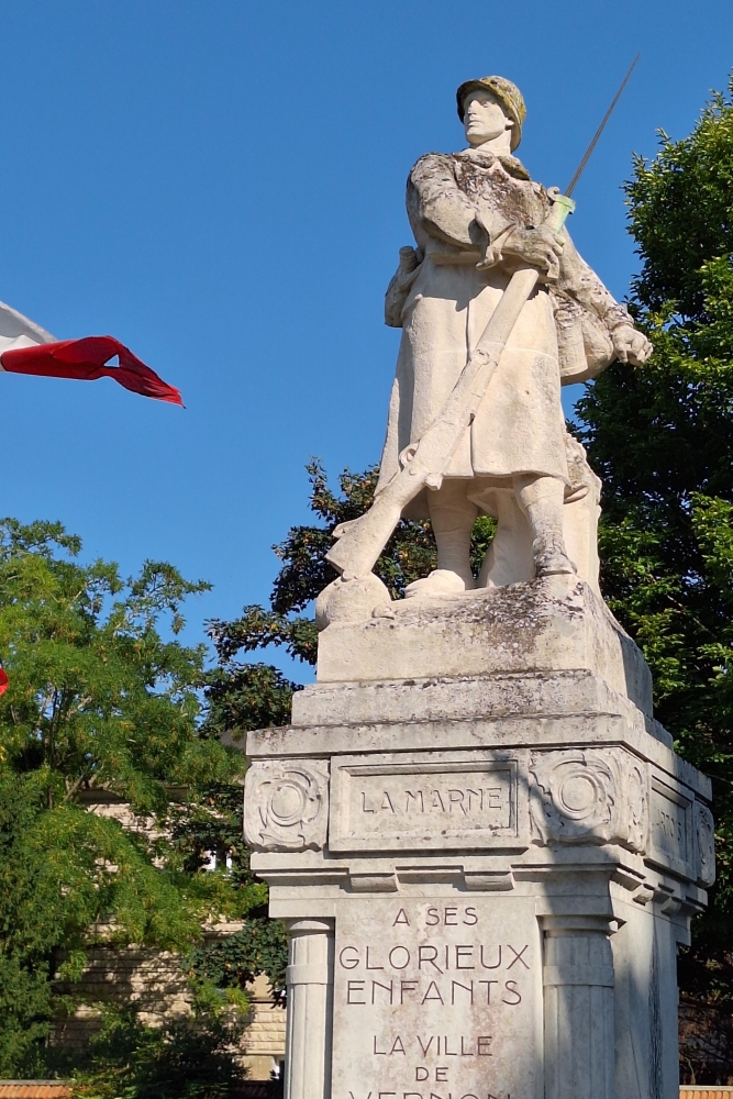 War Memorial Vernon #3
