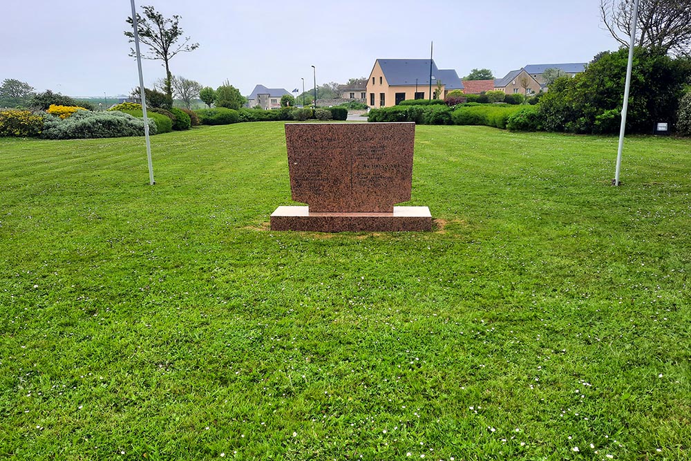 Oorlogsmonument Vierville-sur-Mer #2