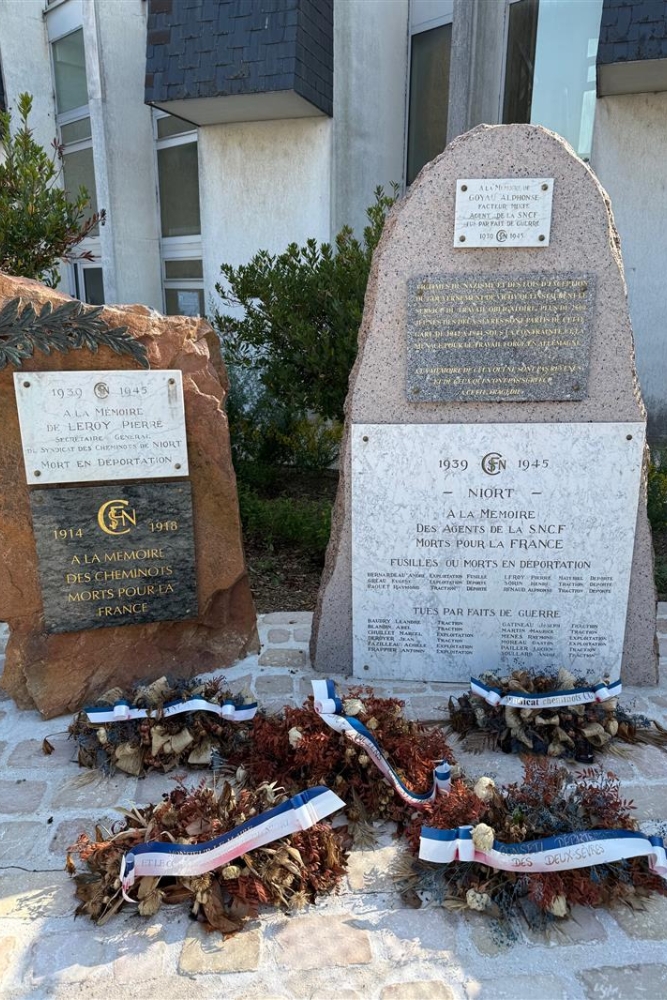 Memorial Perished Railway Worker Niort