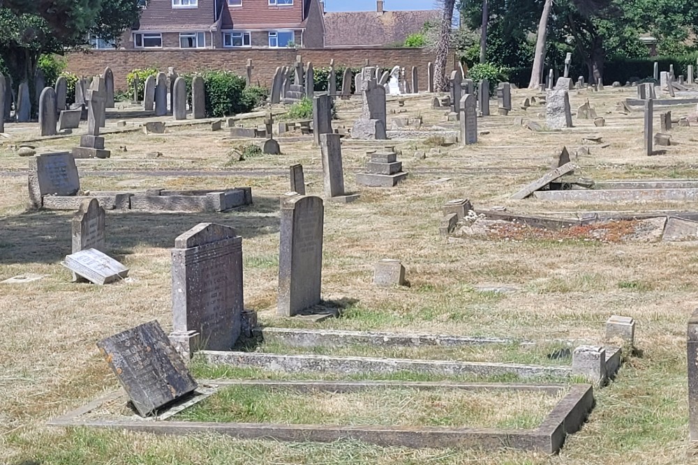 Commonwealth War Graves Shoreham-by-Sea Cemetery #3
