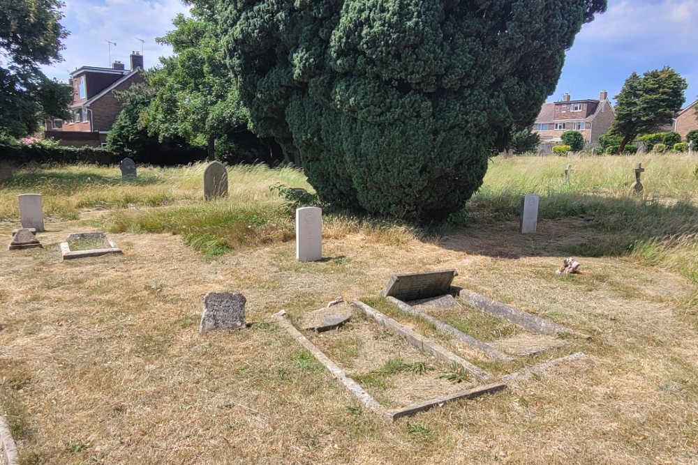 Commonwealth War Graves Shoreham-by-Sea Cemetery #4