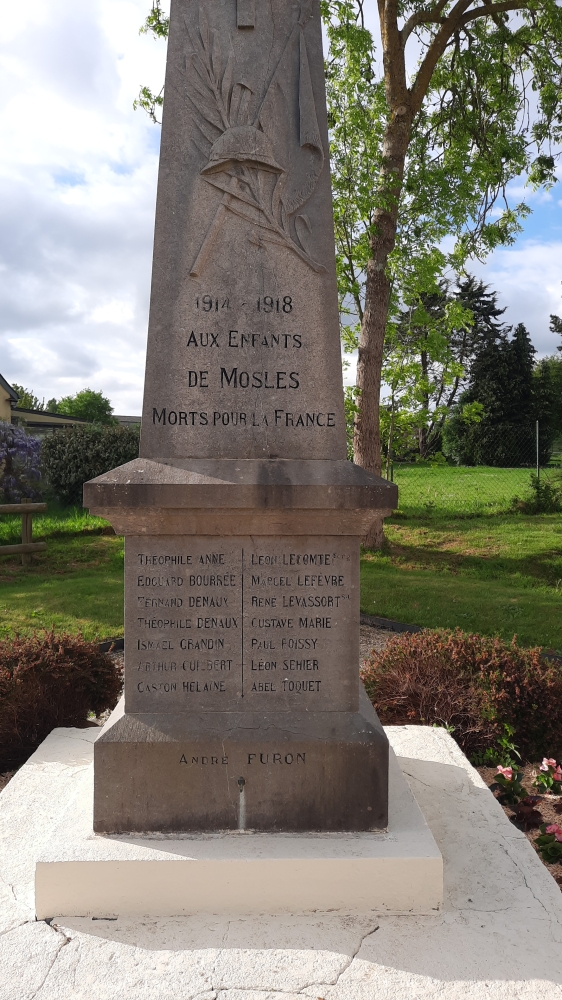 Oorlogsmonument Mosles #2