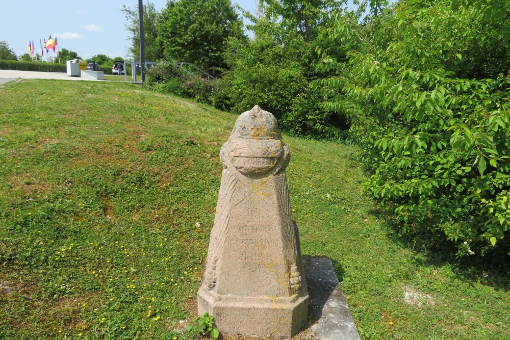 Demarcation Pole Puisieulx #1