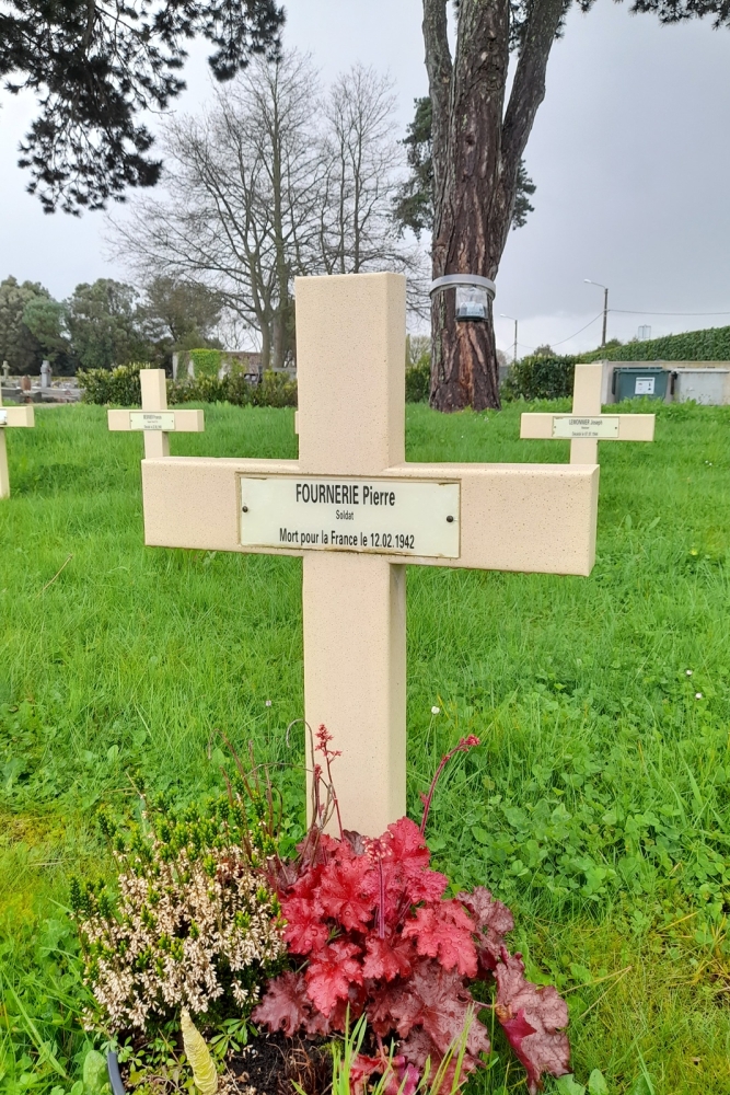 Franse Oorlogsgraven Lorette Begraafplaats Saint-Malo #2