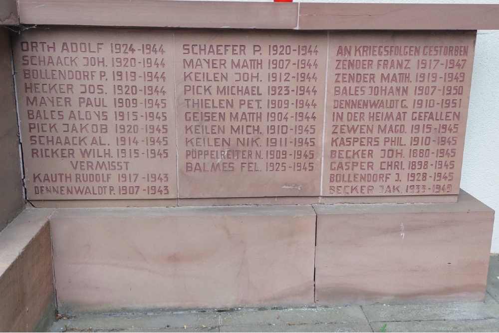 Oorlogsmonument Oberweis  #3