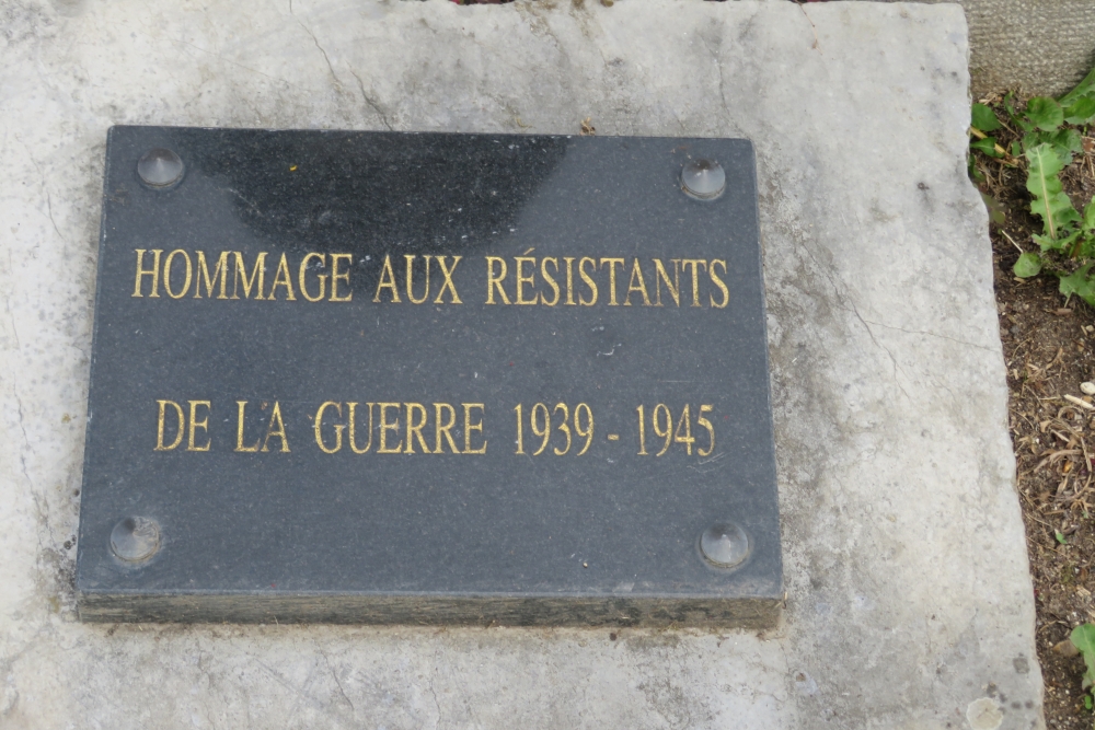 Oorlogsmonument Sainte-Menehould #4