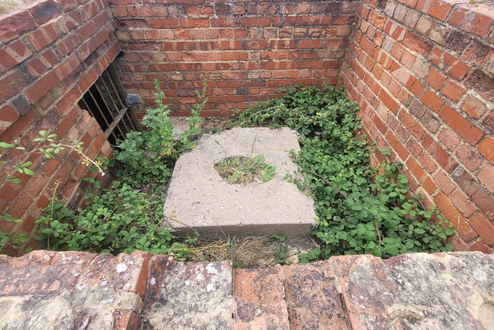 Bunker F3/24 Shoreham #4