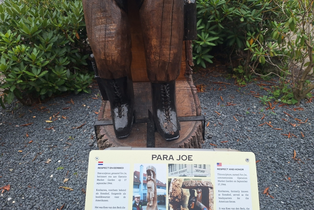 Houten Beeld Para Joe #7