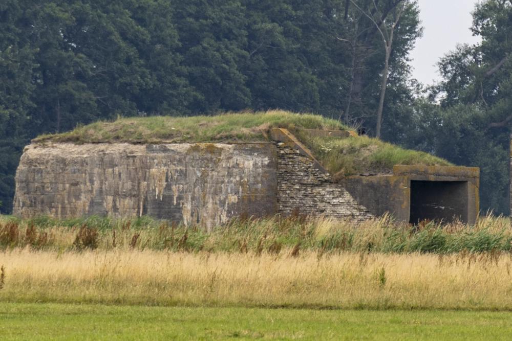 Fliegerhorst Bergen: W.N.3 - Küver 455 Bunker (C12) #1