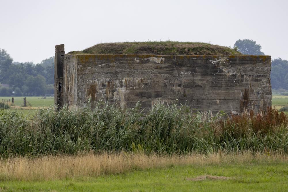Fliegerhorst Bergen: W.N.3 - Küver MG35 Bunker (C26)