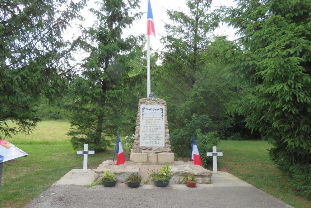 Oorlogsmonument  Courcelles-sur-Aire
