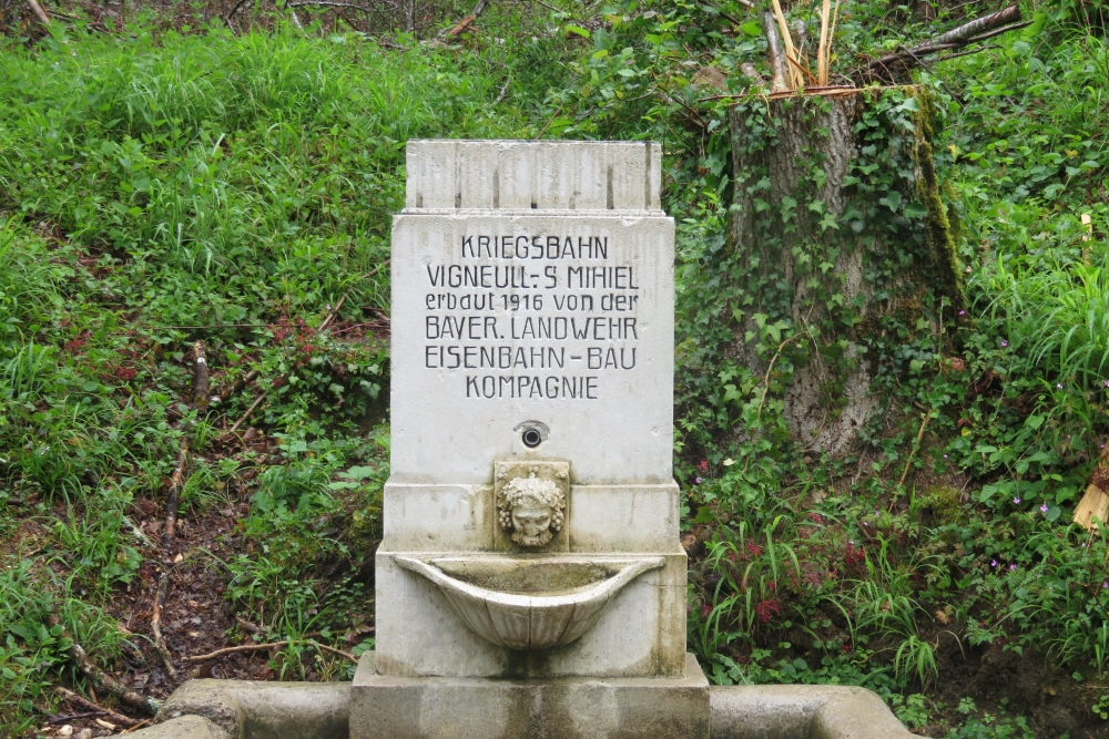 Karmelietenfontein Saint-Mihiel #3