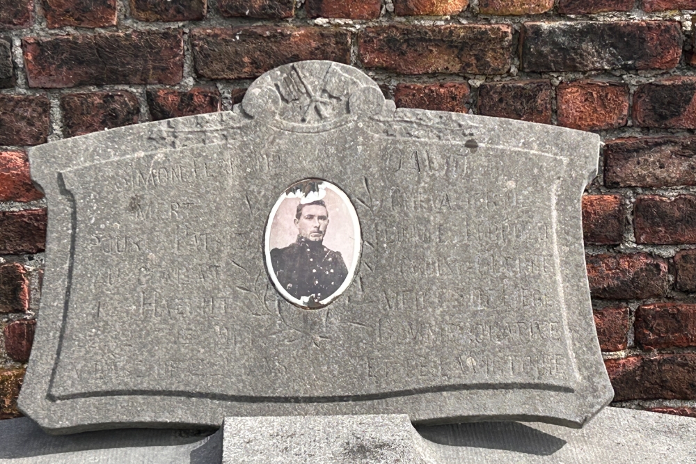 Belgische oorlogsgraven Vaux-sous-Chèvremont #2
