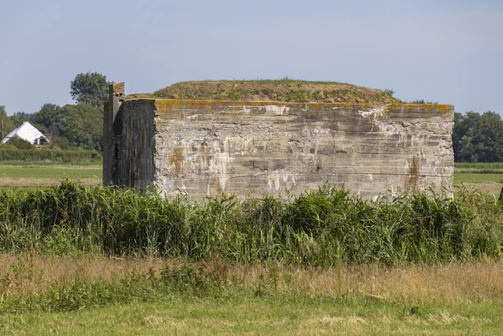 Fliegerhorst Bergen: W.N.3 - Küver MG35 Bunker (C26) #2