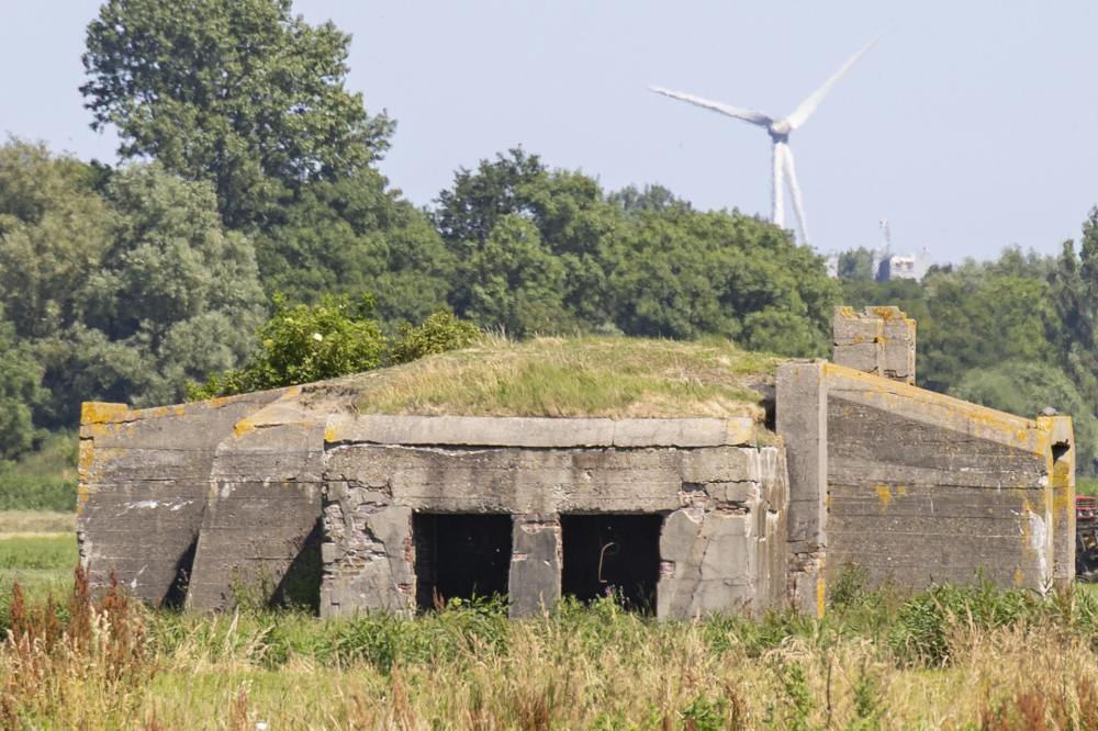 Fliegerhorst Bergen: W.N.3 - Küver 455 Bunker (C12) #2