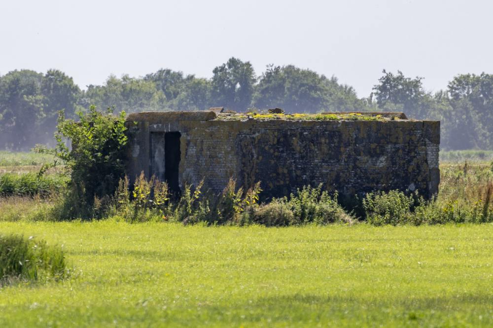 Fliegerhorst Bergen: W.N.3 - Küver 467 Bunker (C15) #4