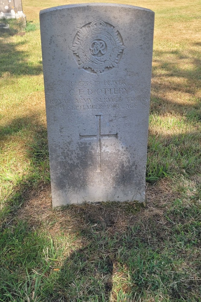 Oorlogsgraf van het Gemenebest St. Mary Churchyard #2