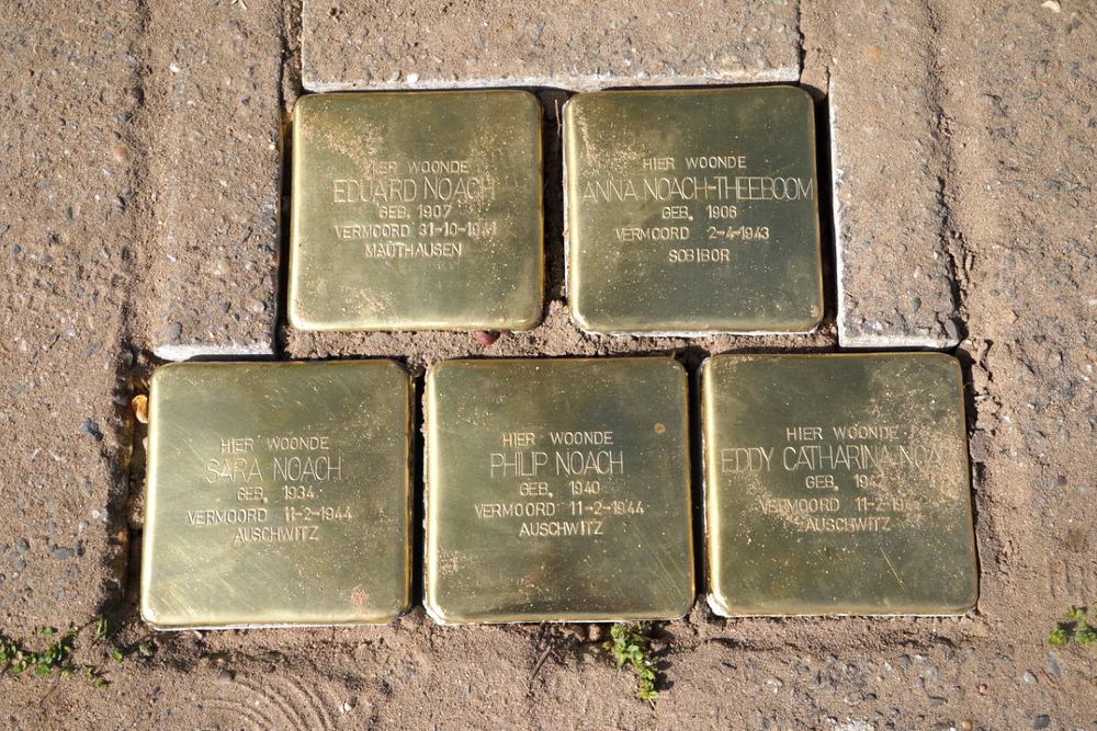 Stumbling Stones Groenesteeg 123 