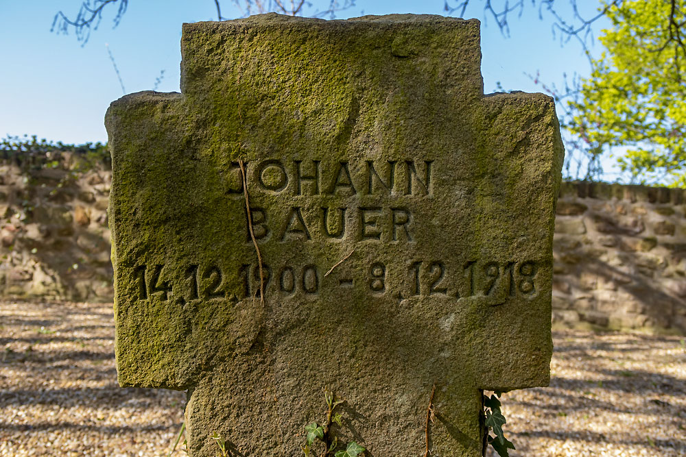 Duitse Oorlogsgraven Hochkirchen  #4