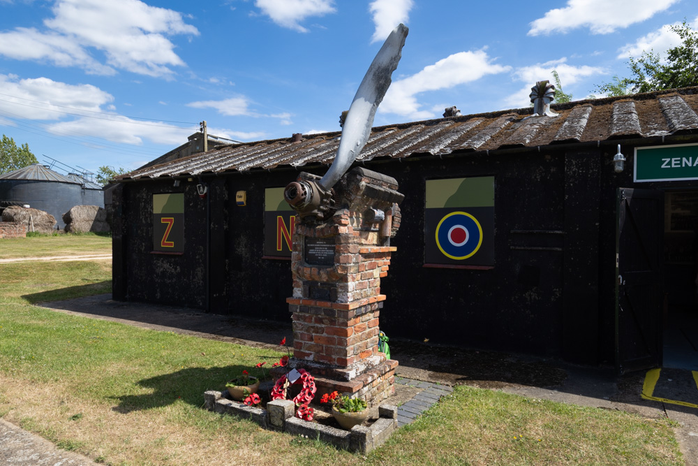 Memorial Garden 106 Squadron RAF #4