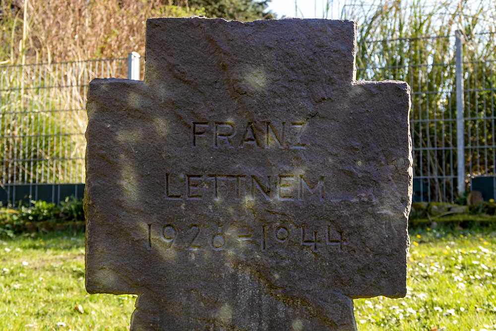 Duitse Oorlogsgraven Niederembt #2