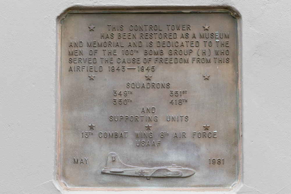 Gedenktekens 100th Bomb Group Museum #3