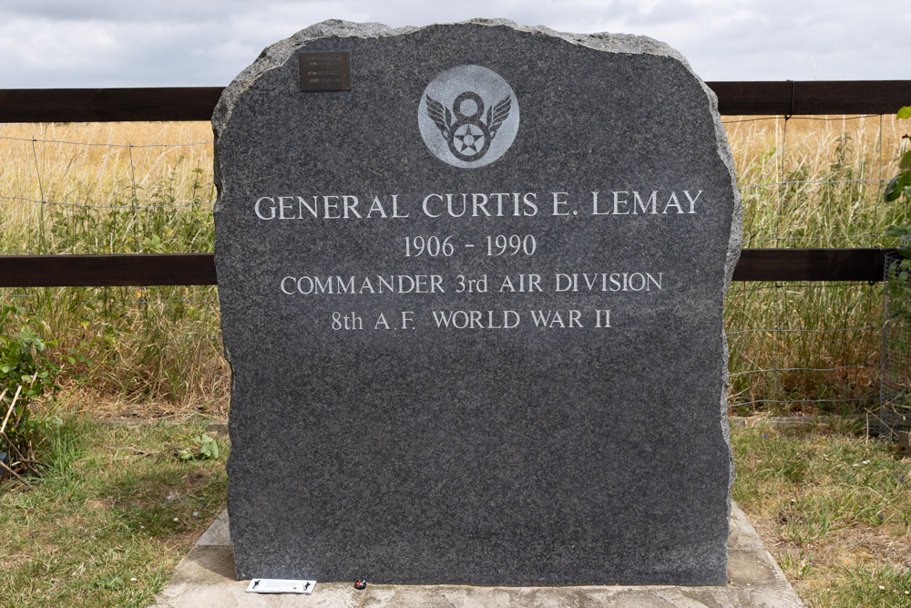 Memorials 100th Bomb Group Museum