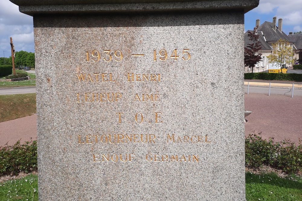 Oorlogsmonument Formigny La Bataille #4