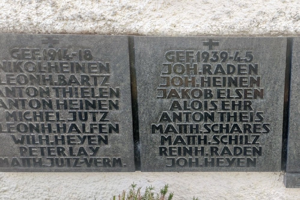 Oorlogsmonument Sinspelt #2