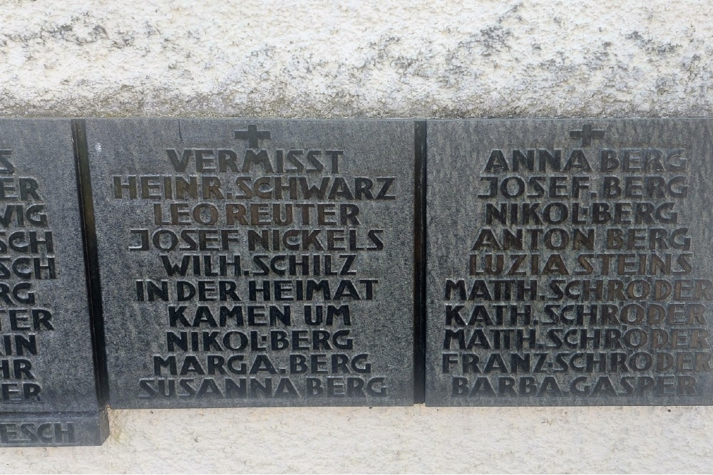 Oorlogsmonument Sinspelt #4