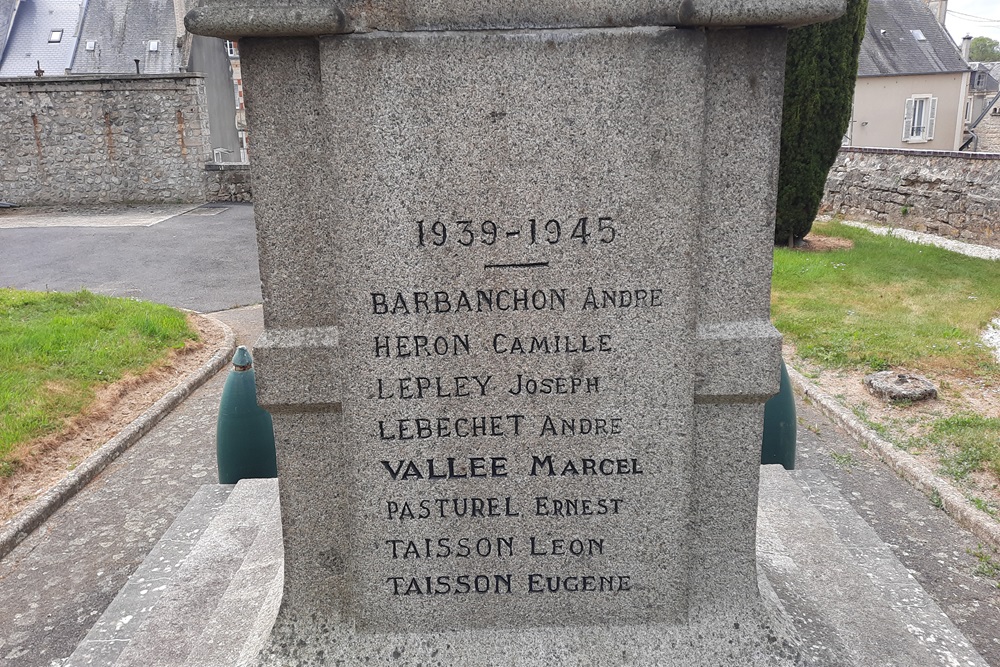 Oorlogsmonument Begraafplaats La Cambe #5