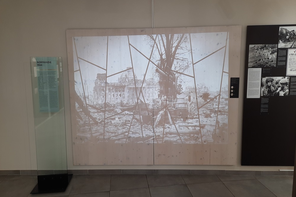 Museum Duitse Oorlogsbegraafplaats La Cambe #3