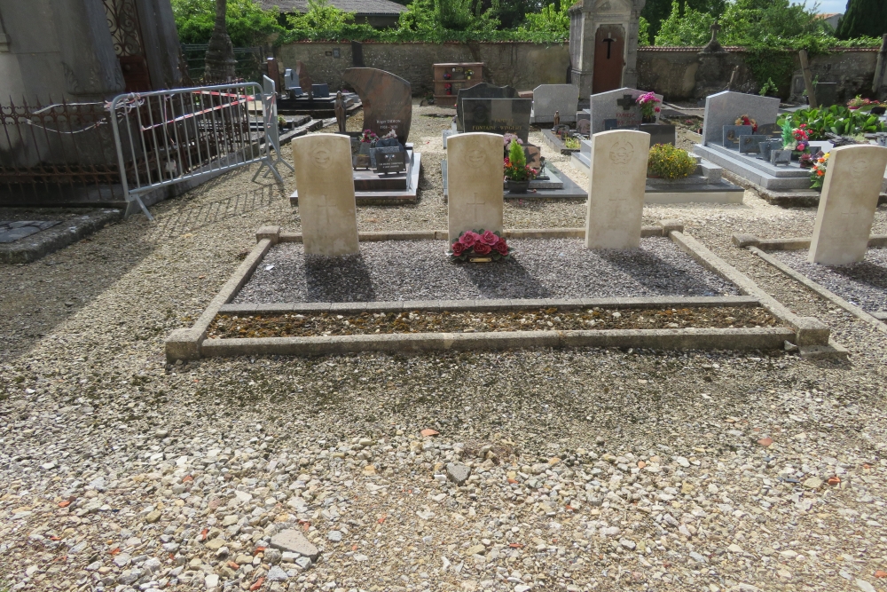 Oorlogsgraven van het Gemenebest Souilly