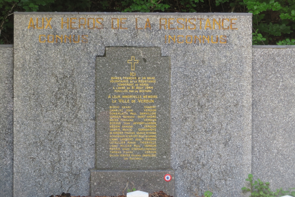 Monument des fusillés de Tavannes  Fleury-devant-Douaumont #3