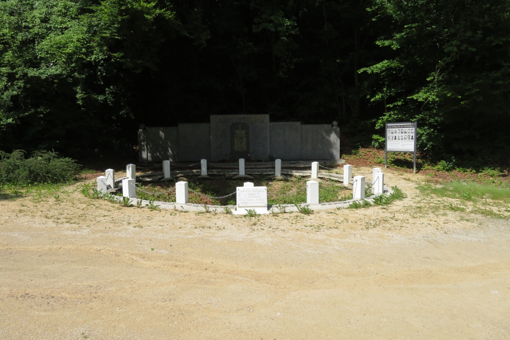 Monument des fusillés de Tavannes  Fleury-devant-Douaumont #5