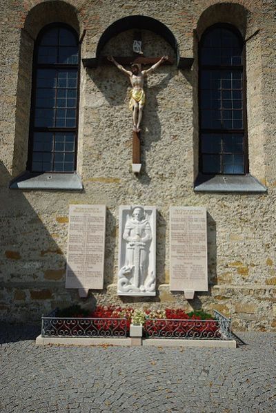 War Memorial Thundorf #1